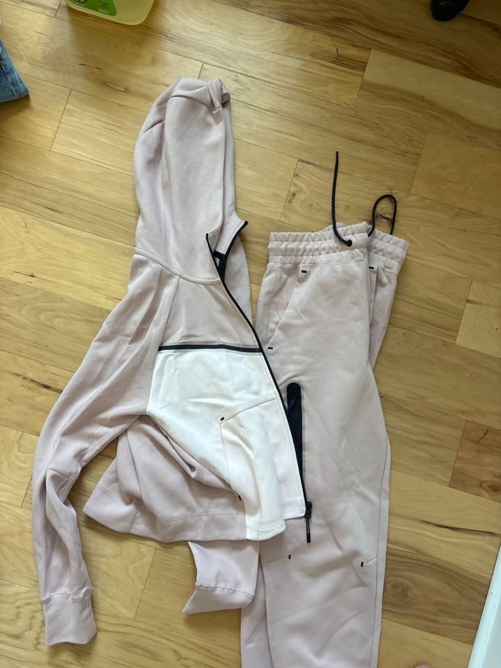 Nike Tech Fleece Matching Hoodie & Jogger Set - Women's XS - NWT